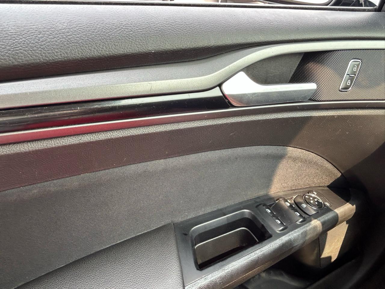 Ford Fusion 4dr Sdn SE FWD 2016