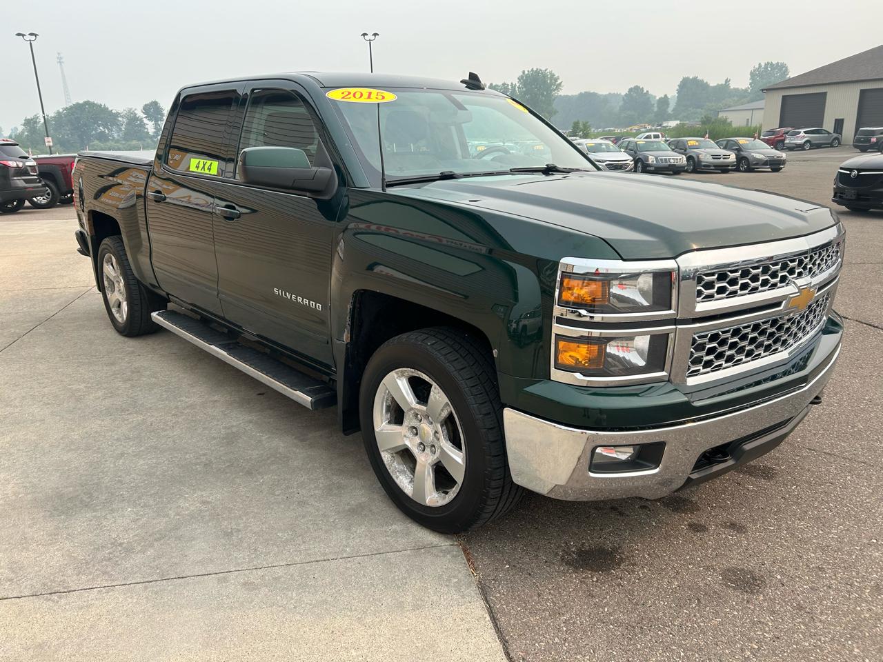 Chevrolet Silverado 1500 4WD Crew Cab 143.5" LT w/1LT 2015