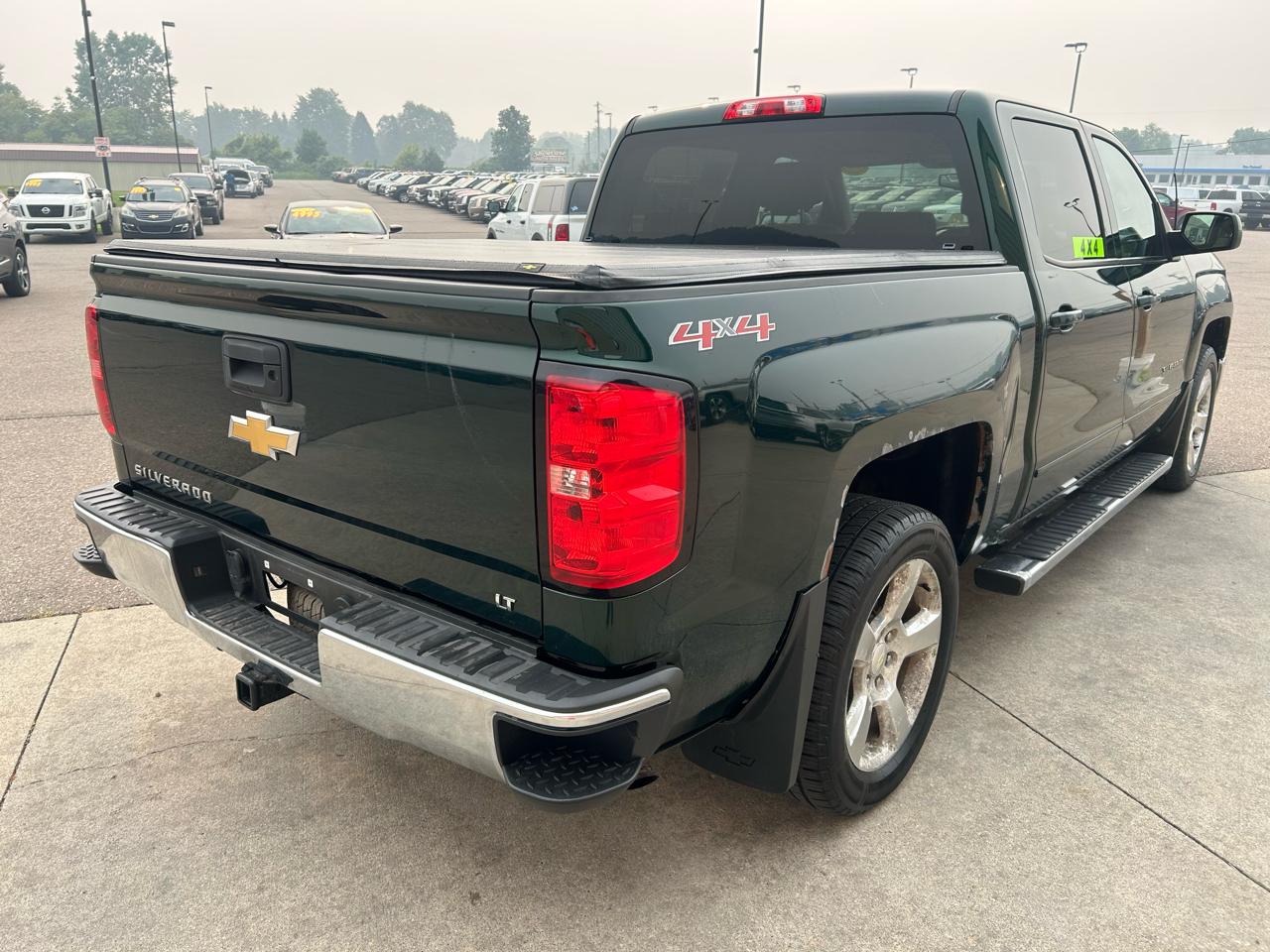 Chevrolet Silverado 1500 4WD Crew Cab 143.5" LT w/1LT 2015