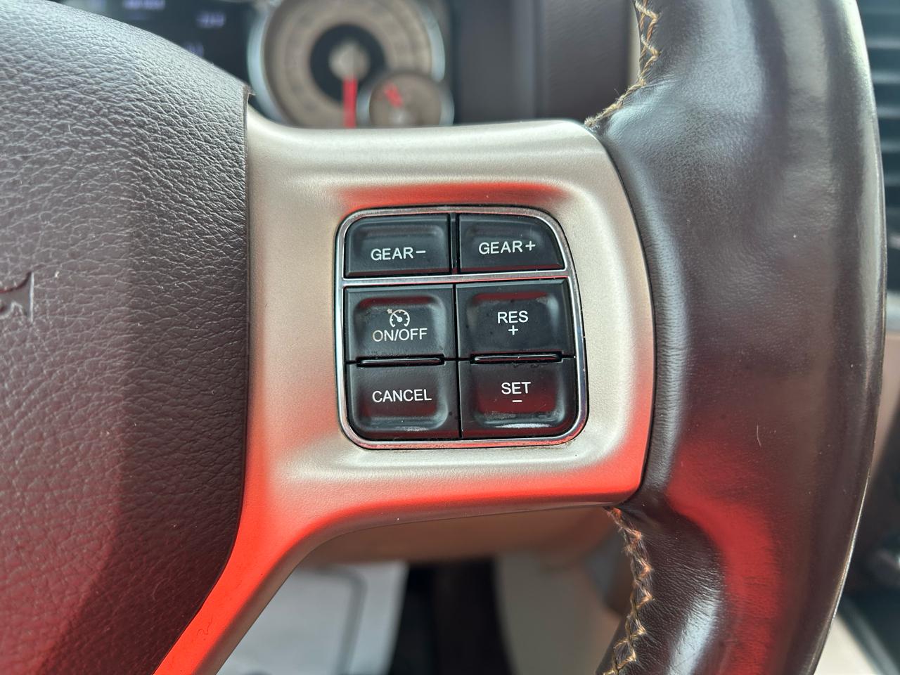 RAM 1500 4WD Crew Cab 149" Longhorn 2017