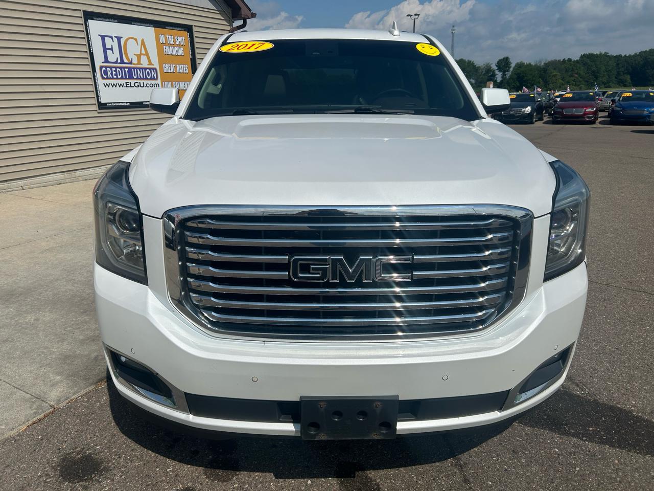 GMC Yukon XL 4WD 4dr SLT 2017