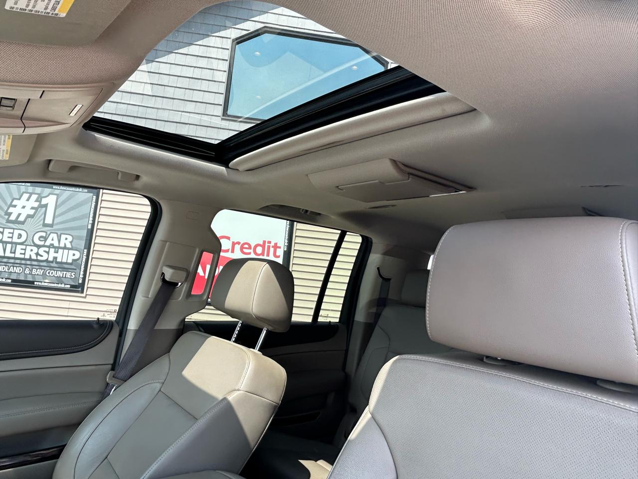 GMC Yukon XL 4WD 4dr SLT 2017