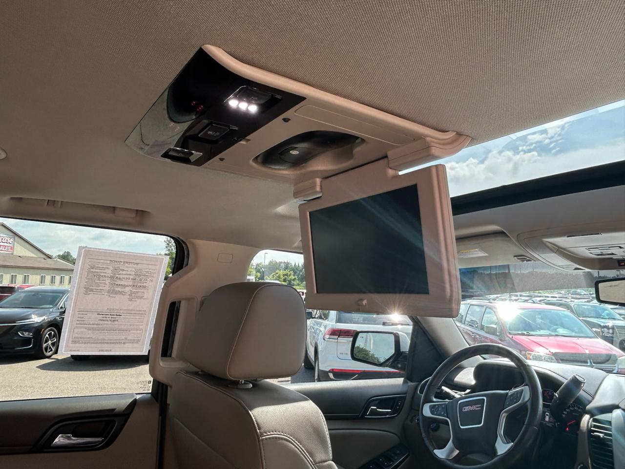 GMC Yukon XL 4WD 4dr SLT 2017