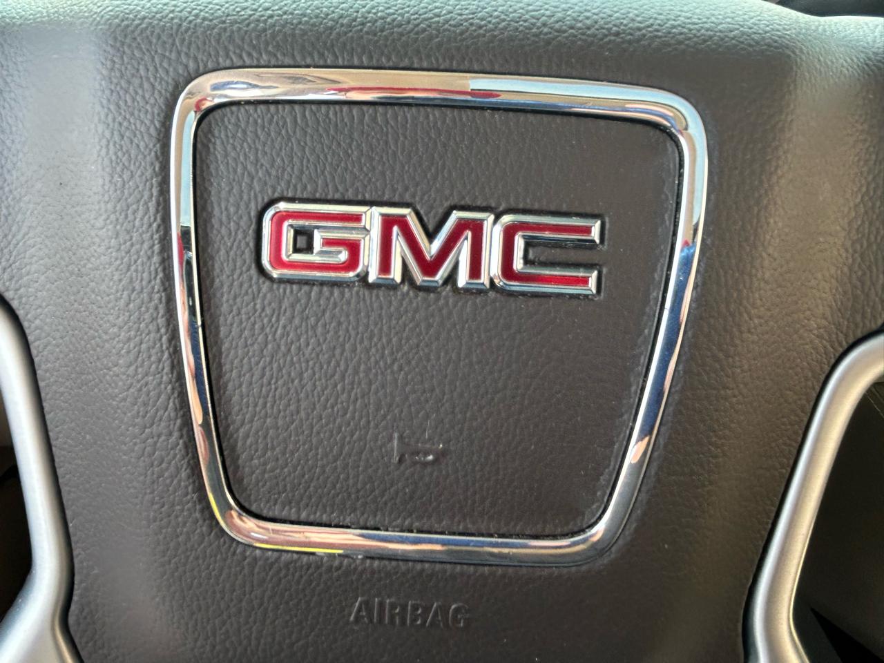GMC Yukon XL 4WD 4dr SLT 2017