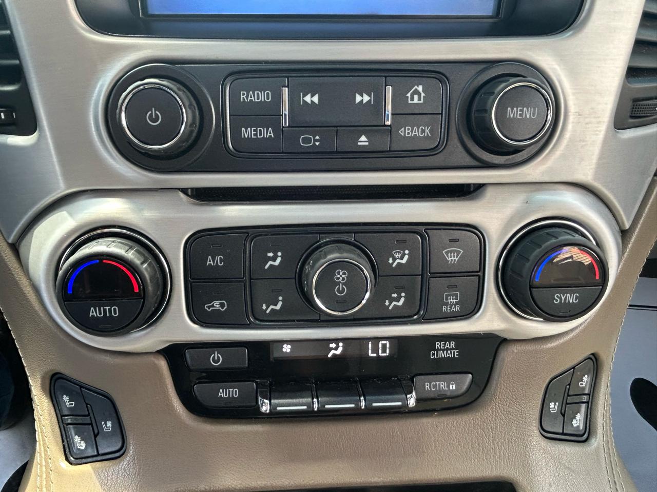 GMC Yukon XL 4WD 4dr SLT 2017