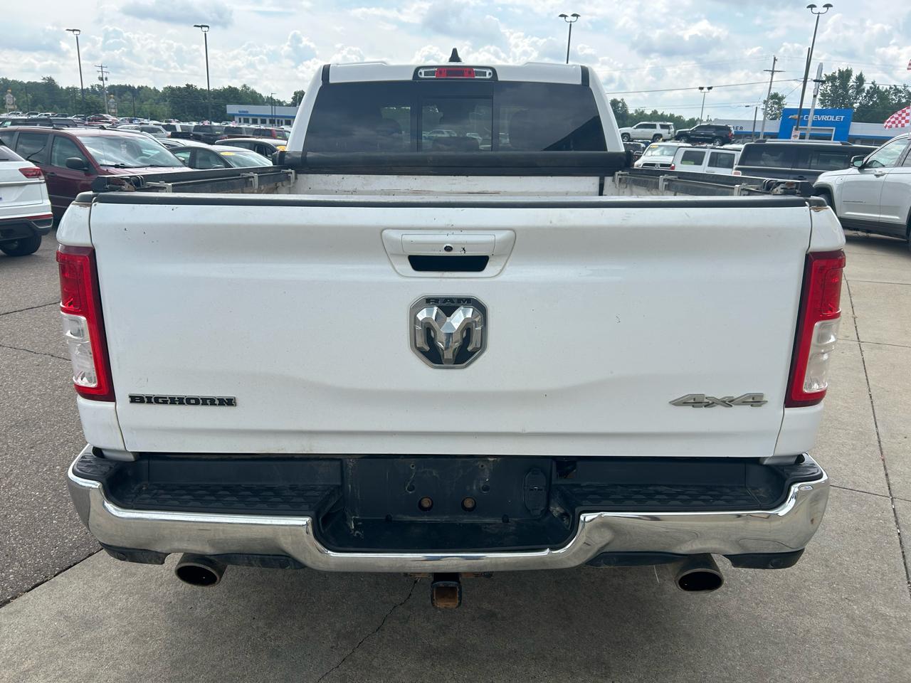 RAM 1500 Big Horn 4x4 Quad Cab 6'4" Box 2021