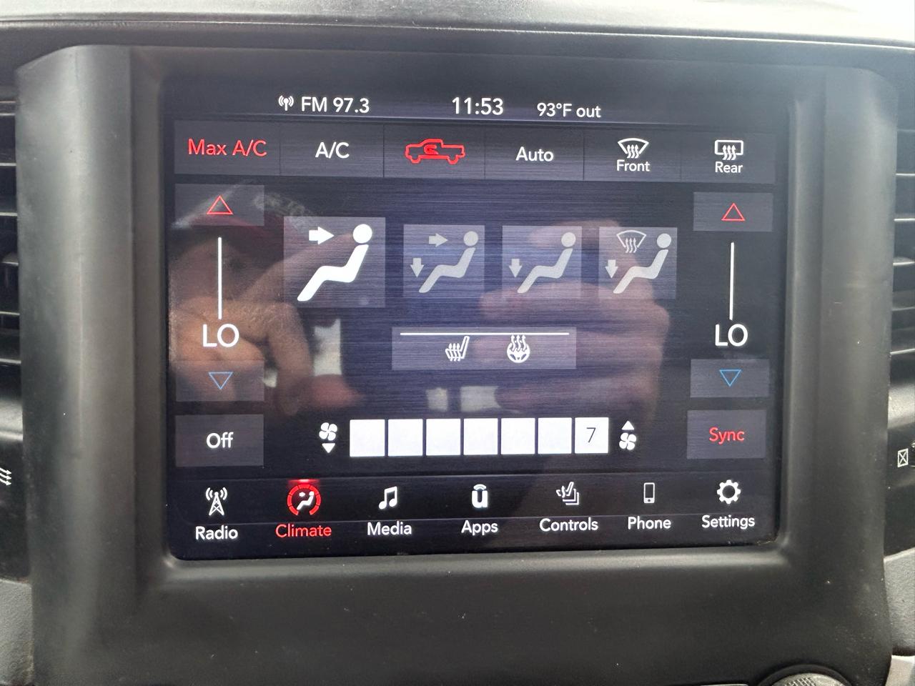 RAM 1500 Big Horn 4x4 Quad Cab 6'4" Box 2021