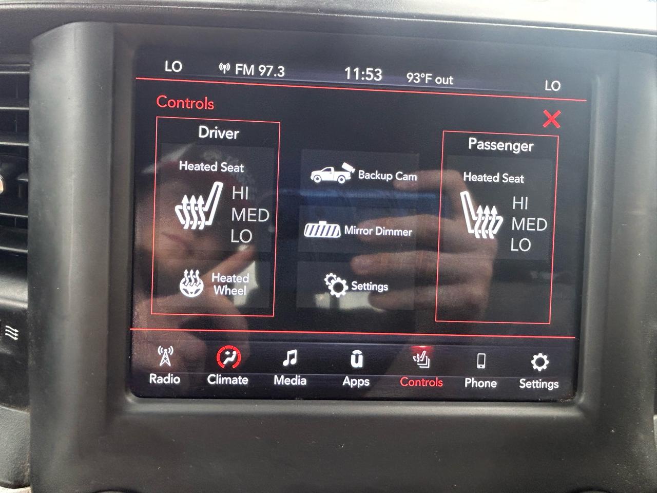 RAM 1500 Big Horn 4x4 Quad Cab 6'4" Box 2021