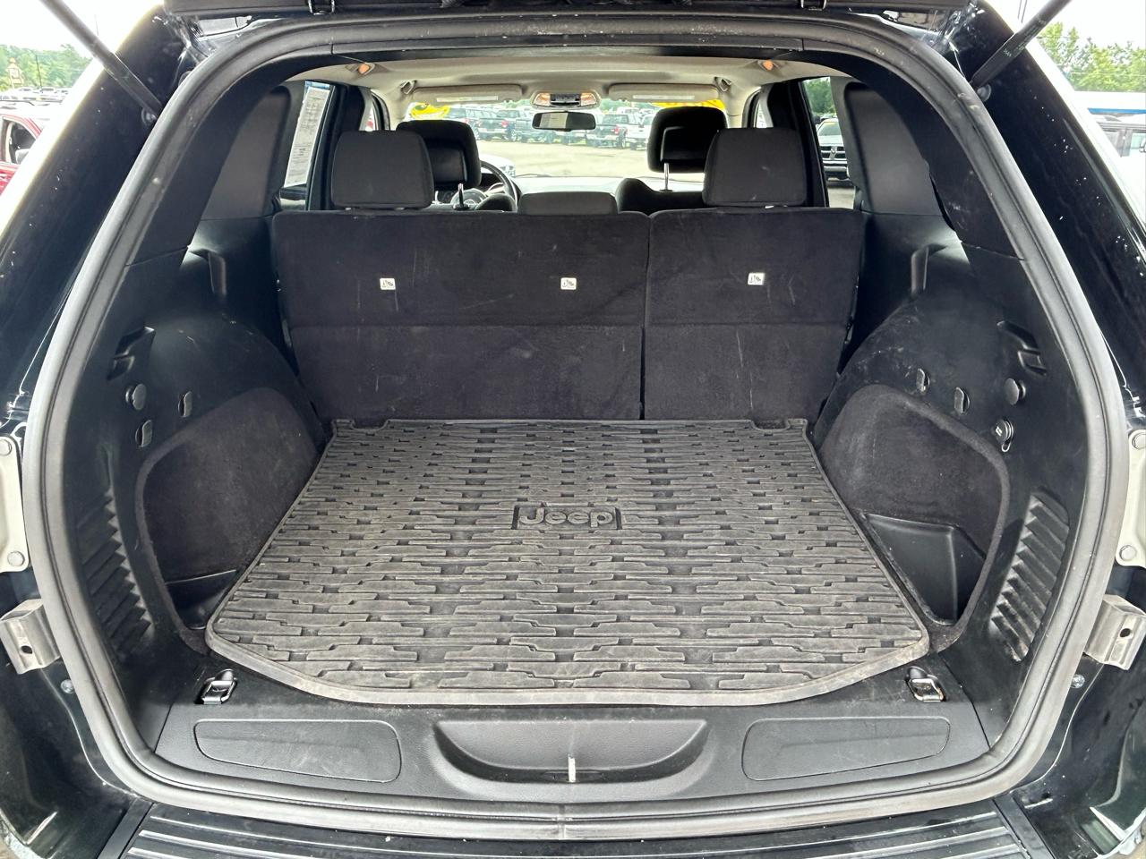 Jeep Grand Cherokee 4WD 4dr Laredo 2013