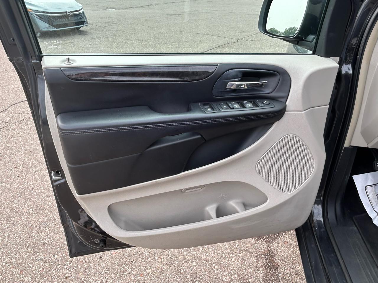 Dodge Grand Caravan 4dr Wgn Crew 2012