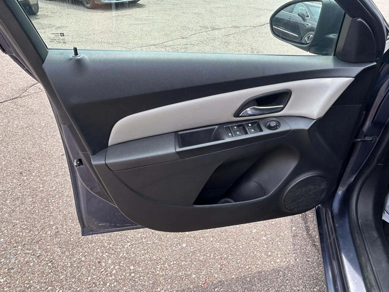 Chevrolet Cruze 4dr Sdn Auto LS 2014