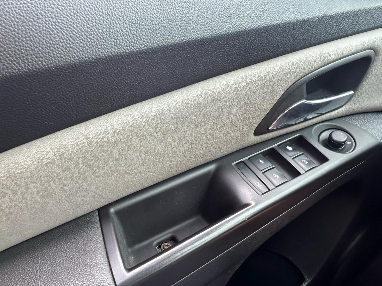 Chevrolet Cruze 4dr Sdn Auto LS 2014