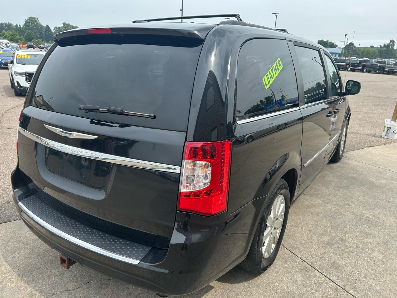 Chrysler Town & Country 4dr Wgn Touring 2014