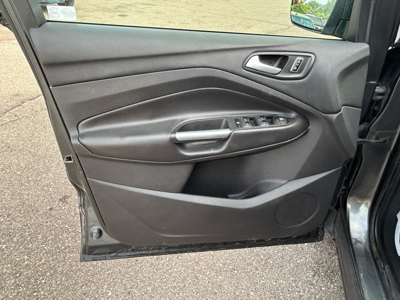 Ford Escape 4WD 4dr SE 2015