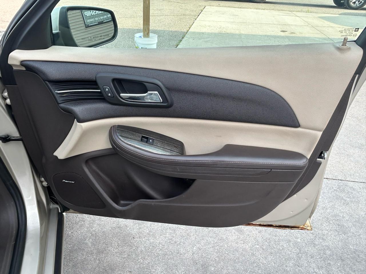 Chevrolet Malibu 4dr Sdn LT w/2LT 2015