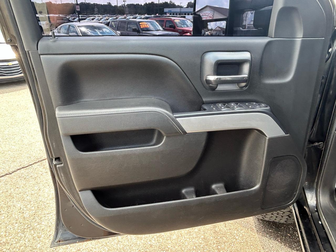 Chevrolet Silverado 1500 4WD Double Cab 143.5" LT w/2LT 2015