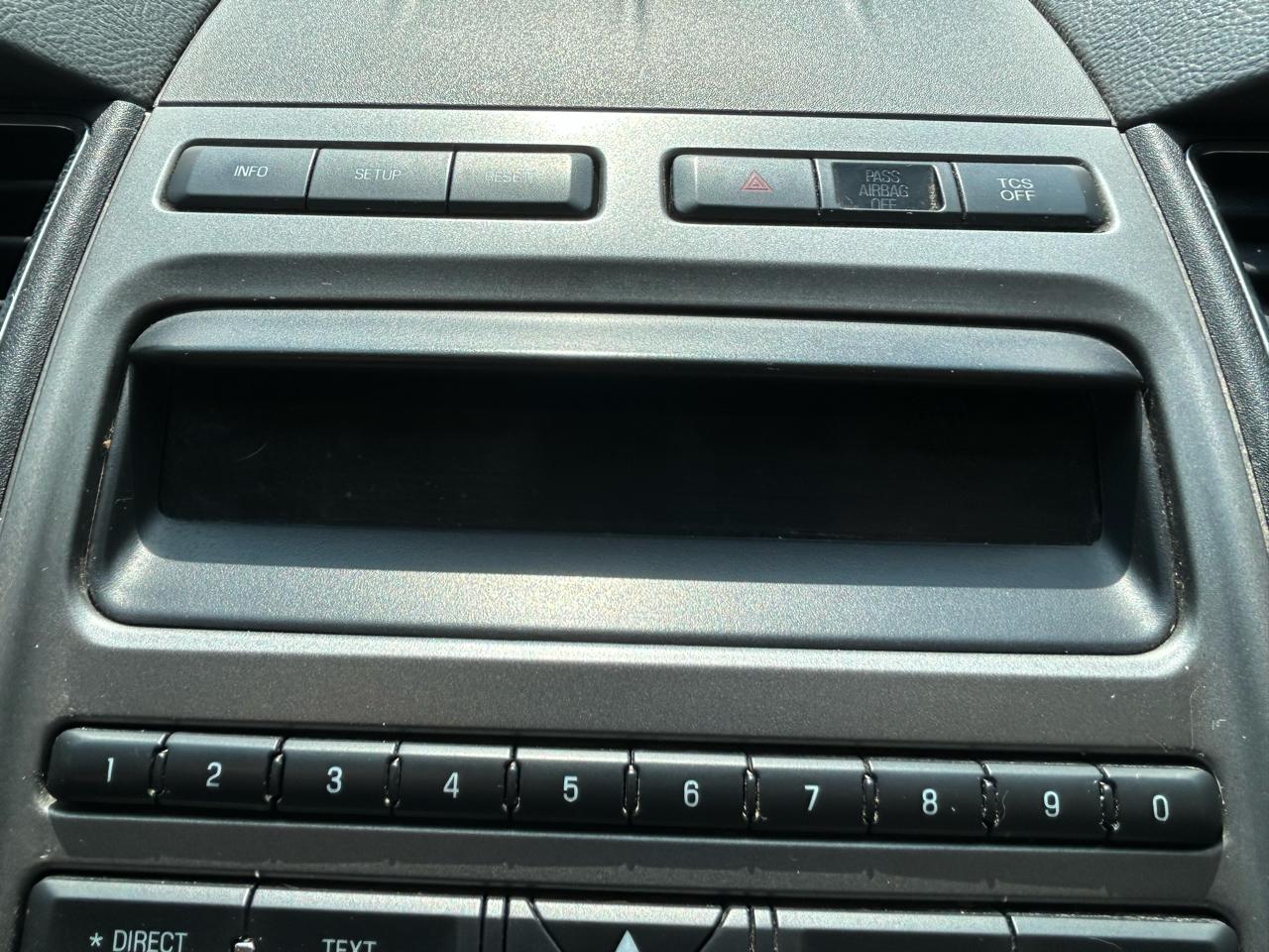 Ford Taurus 4dr Sdn SEL FWD 2011
