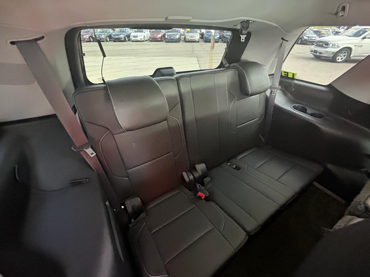 Chevrolet Tahoe 4WD 4dr LT 2015