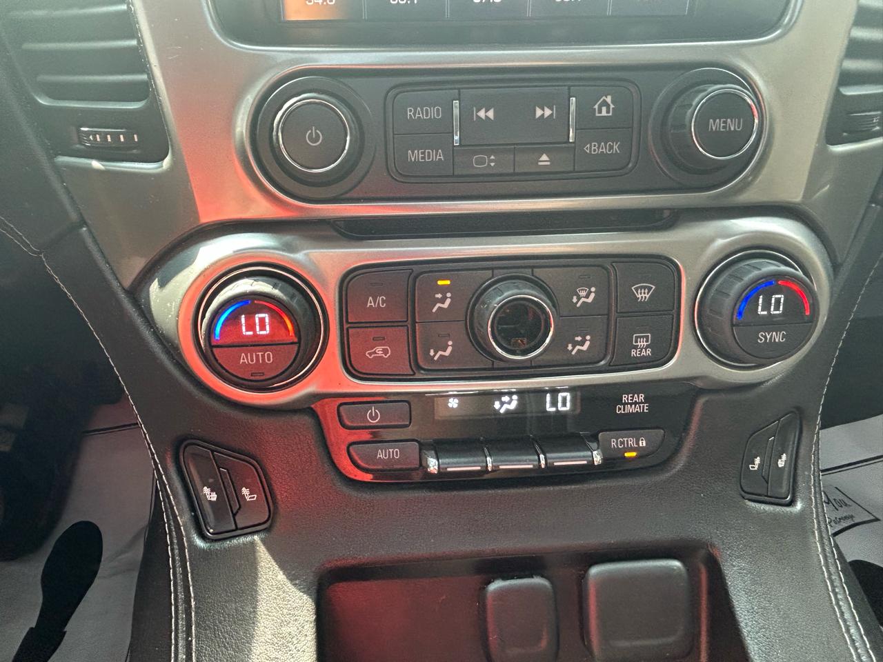 Chevrolet Tahoe 4WD 4dr LT 2015
