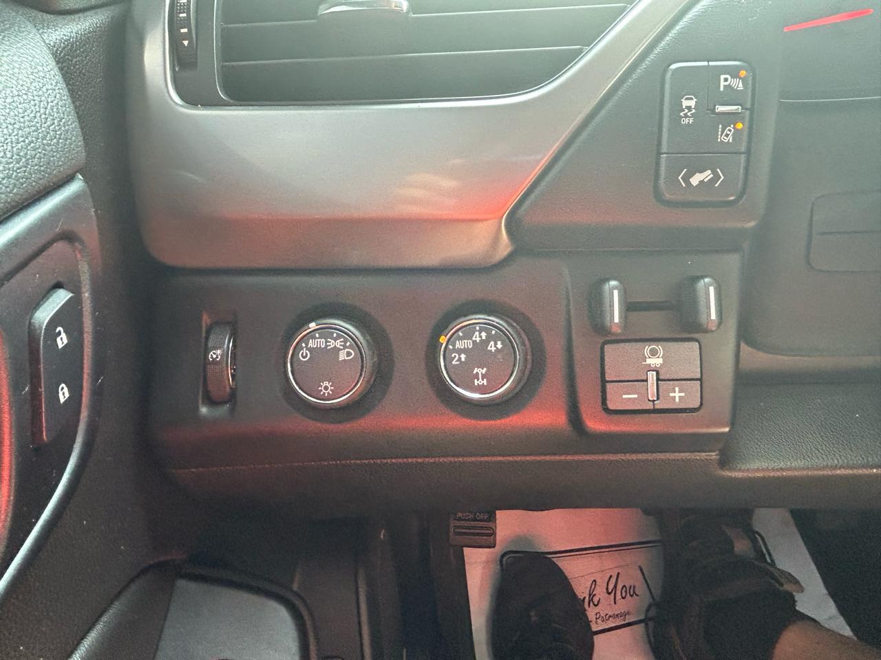 Chevrolet Tahoe 4WD 4dr LT 2015