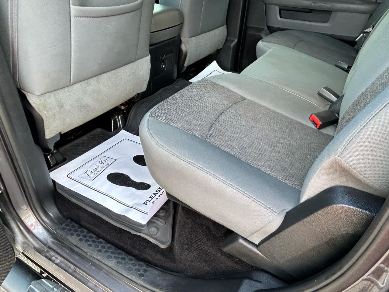 RAM 1500 4WD Crew Cab 149" Outdoorsman 2016