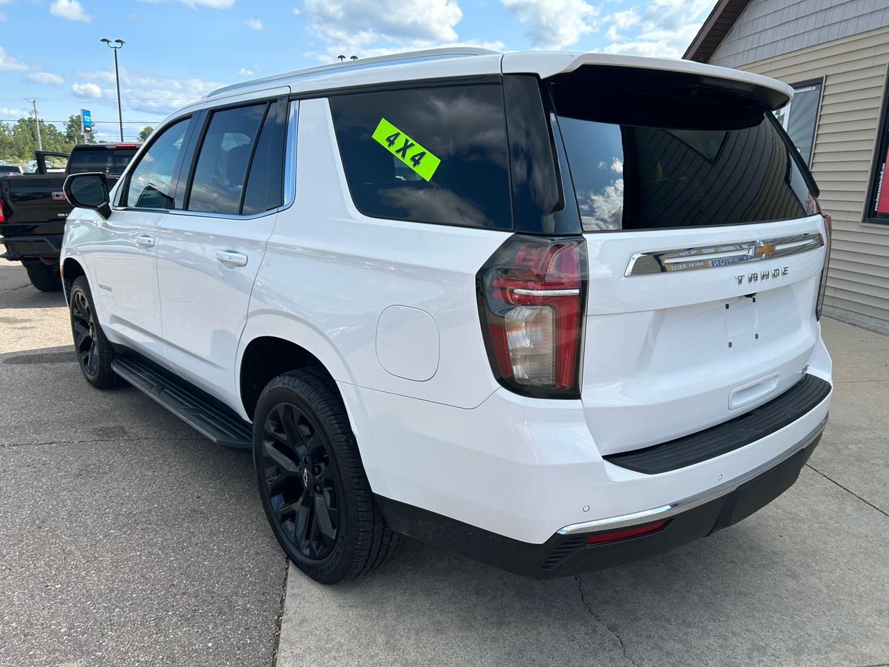 Chevrolet Tahoe 4WD 4dr LT 2021