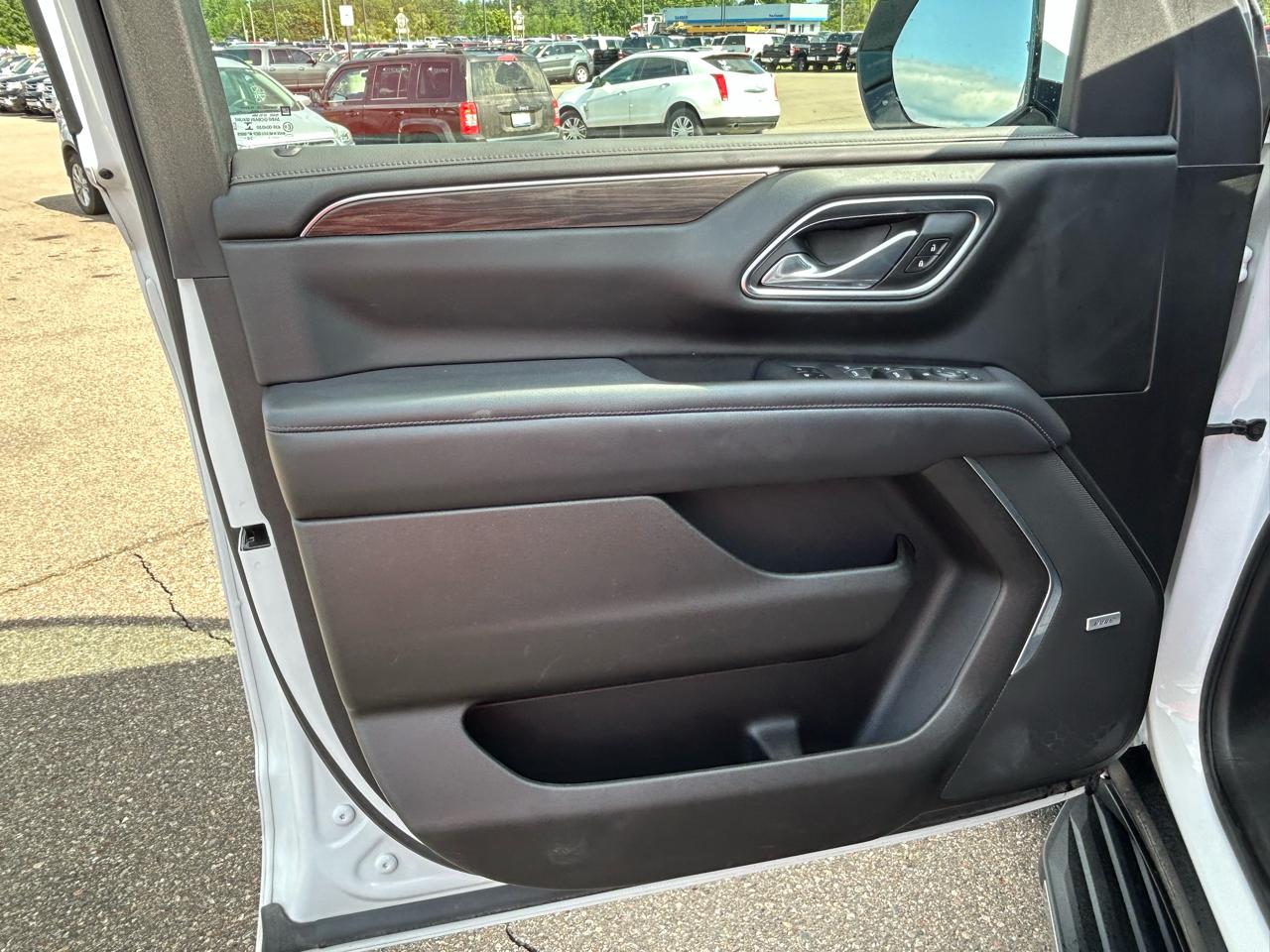 Chevrolet Tahoe 4WD 4dr LT 2021