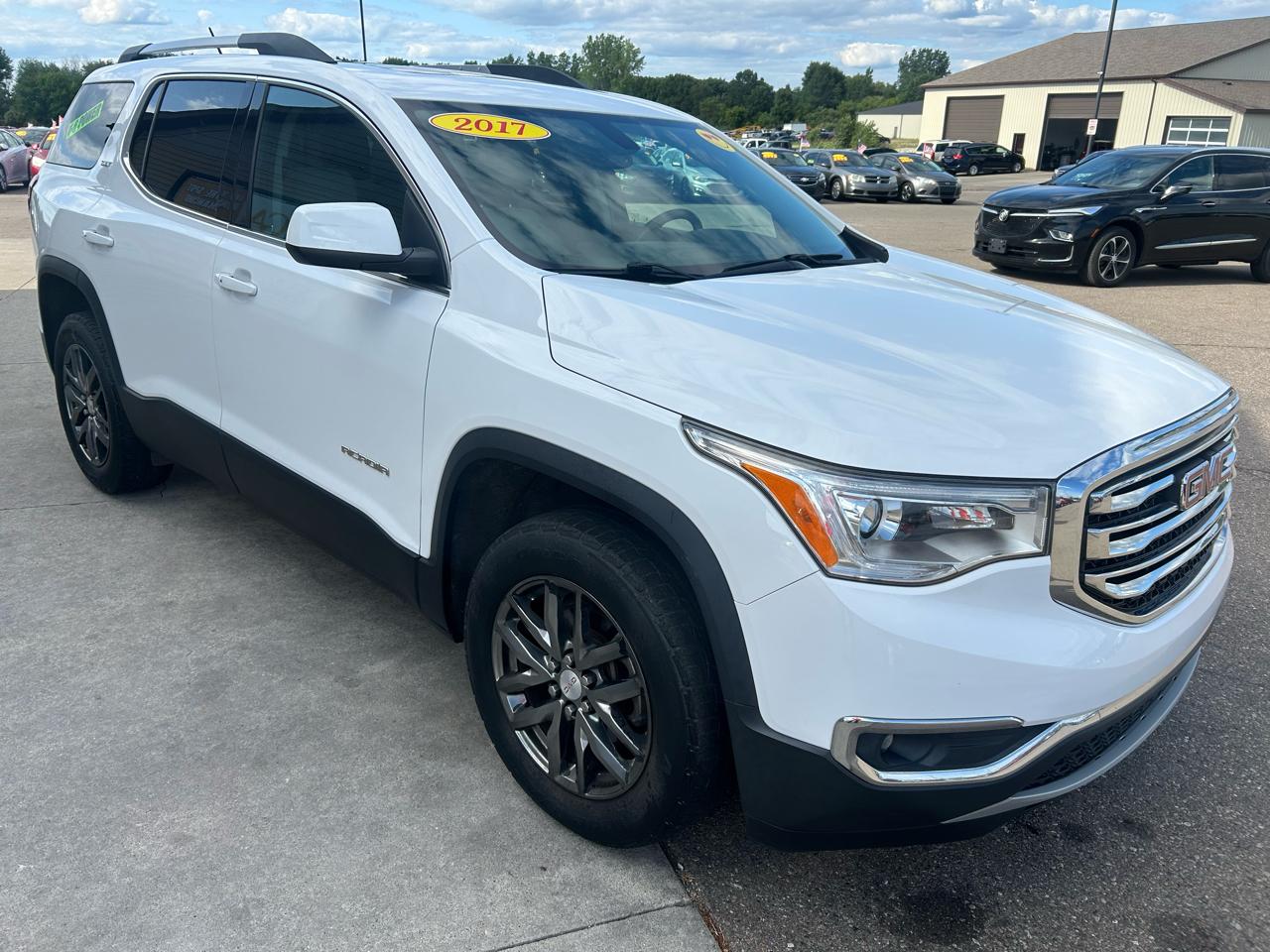 GMC Acadia FWD 4dr SLT w/SLT-1 2017