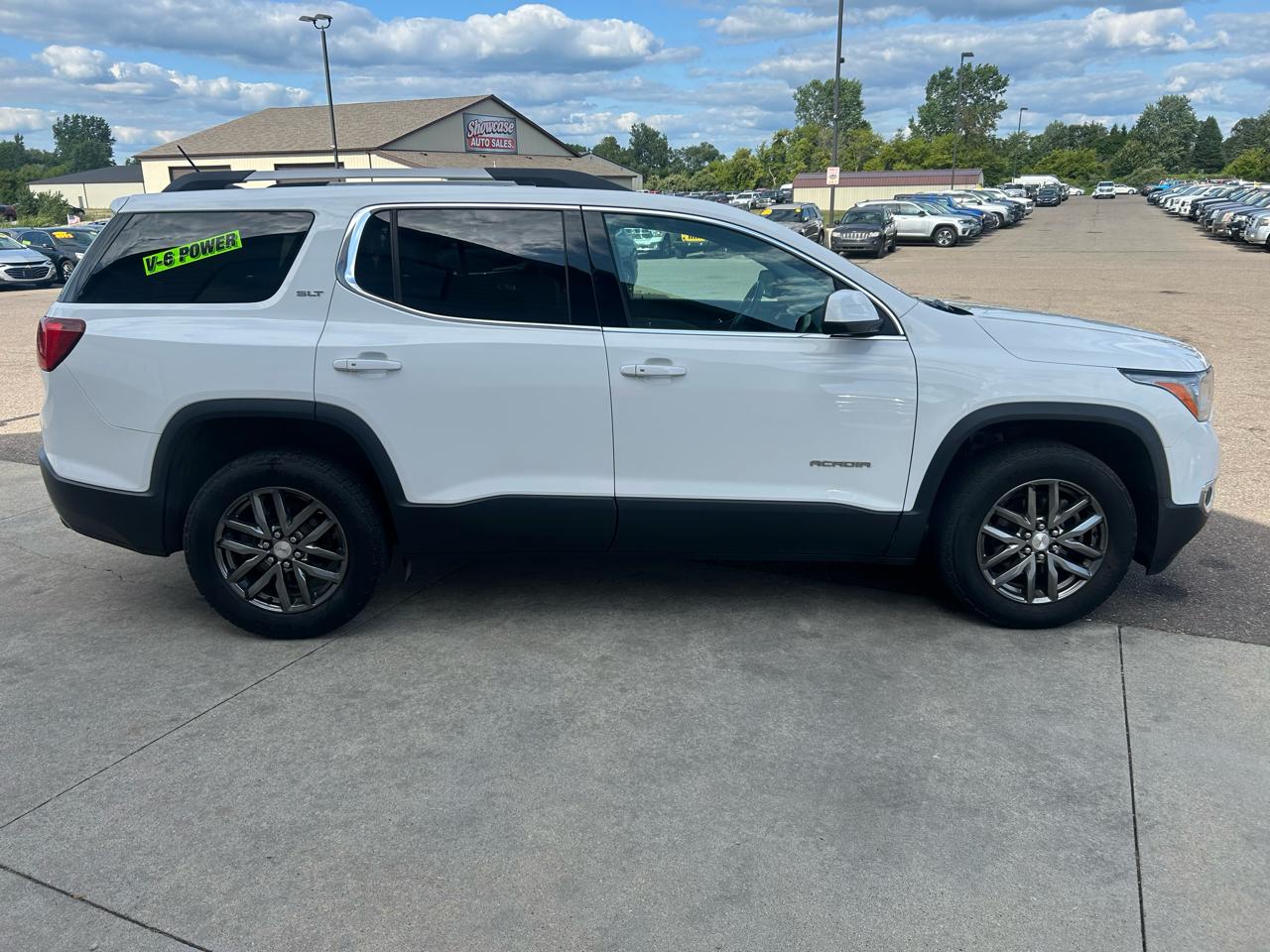 GMC Acadia FWD 4dr SLT w/SLT-1 2017