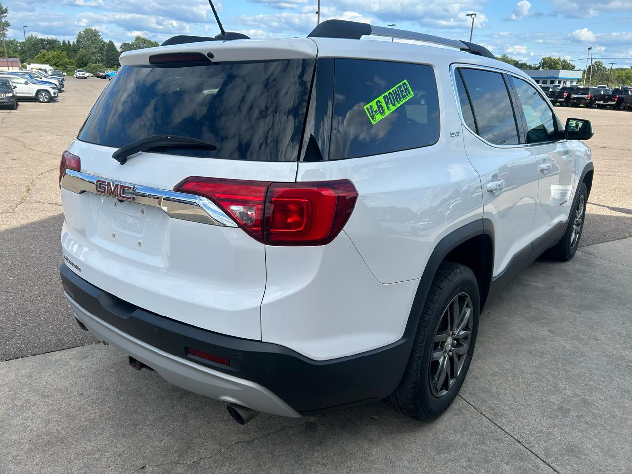 GMC Acadia FWD 4dr SLT w/SLT-1 2017