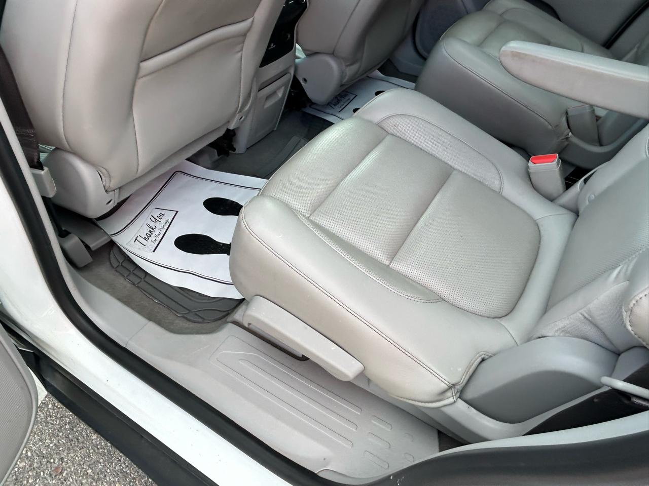 GMC Acadia FWD 4dr SLT w/SLT-1 2017