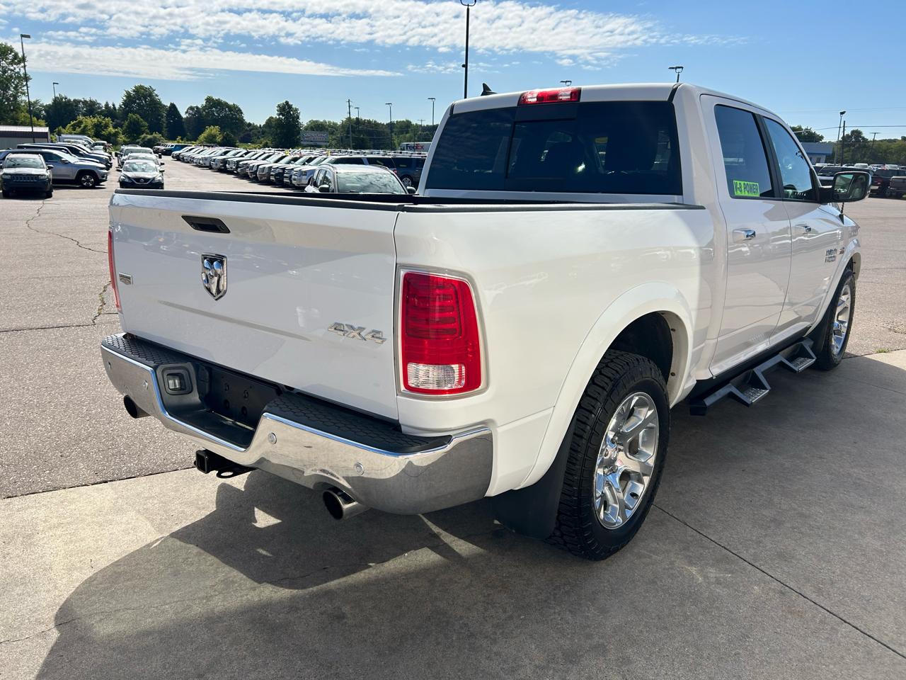RAM 1500 Laramie 4x4 Crew Cab 5'7" Box 2018