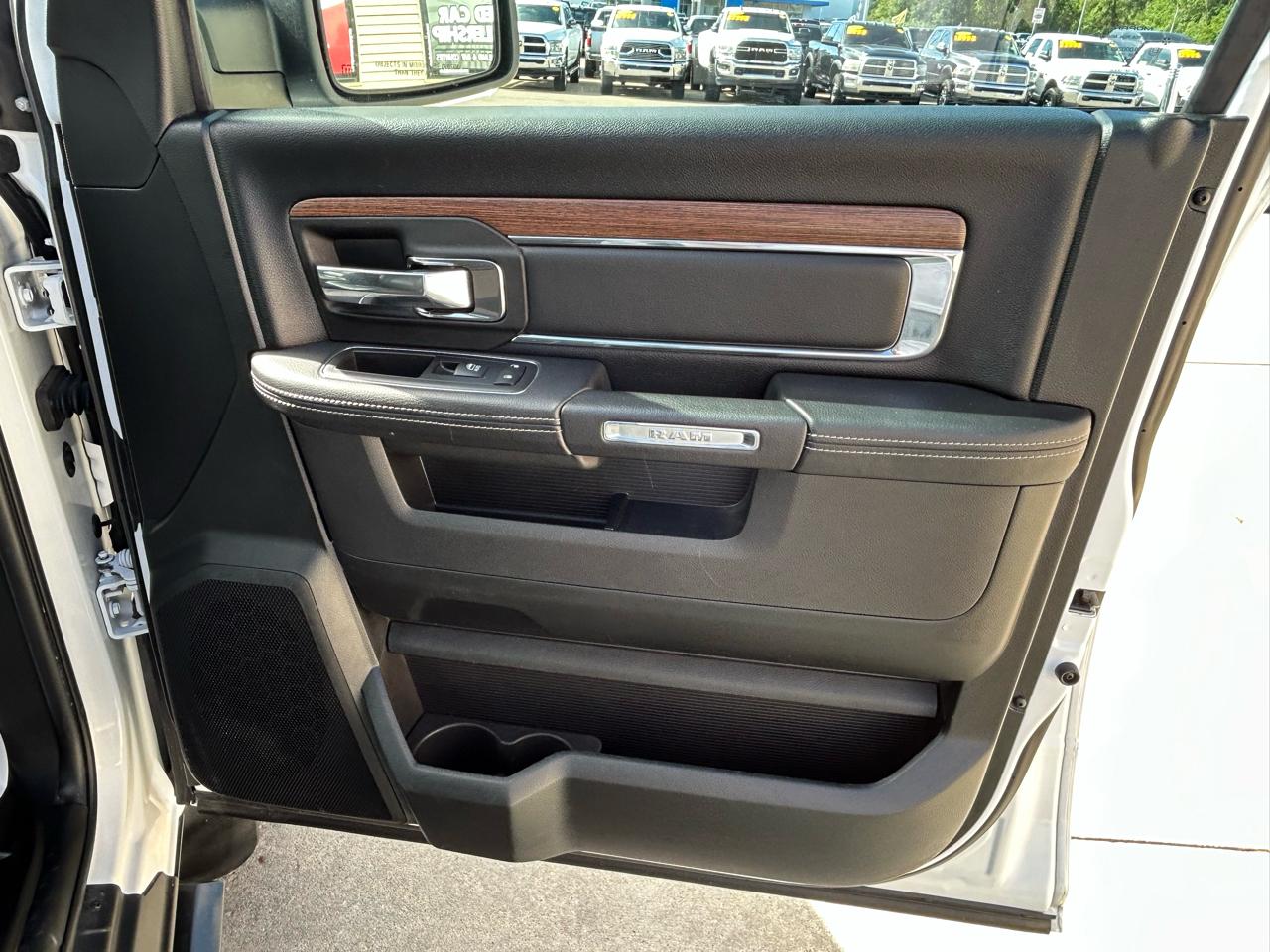 RAM 1500 Laramie 4x4 Crew Cab 5'7" Box 2018