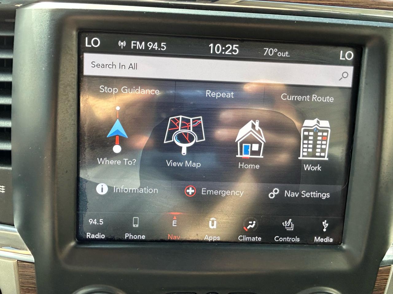 RAM 1500 Laramie 4x4 Crew Cab 5'7" Box 2018