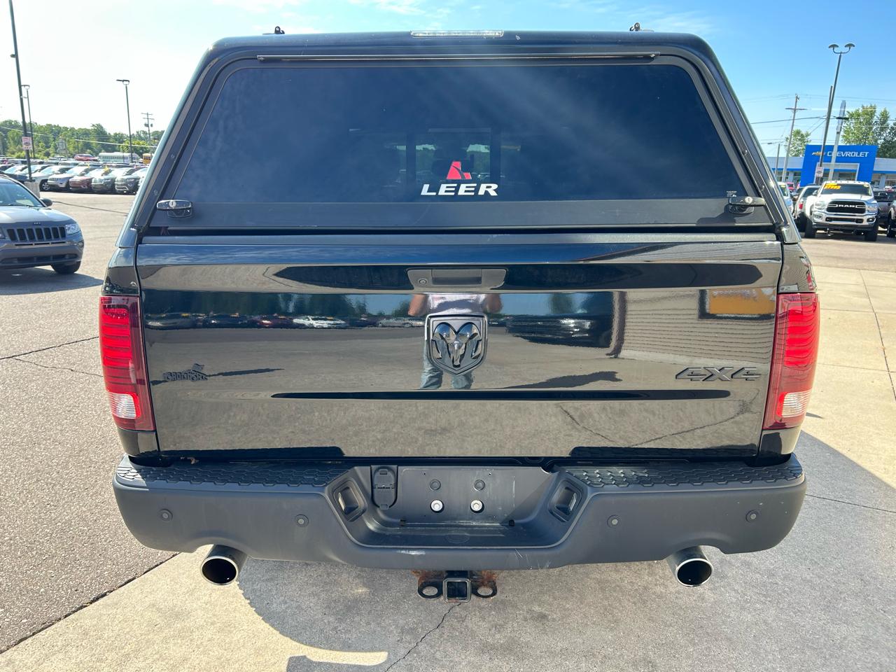 RAM 1500 Classic Warlock 4x4 Crew Cab 5'7" Box 2020