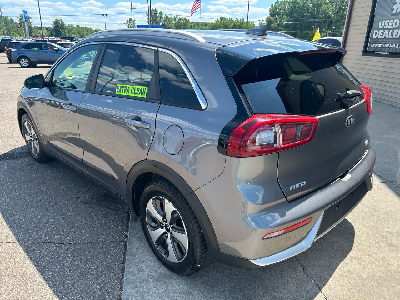 Kia Niro LX FWD 2017