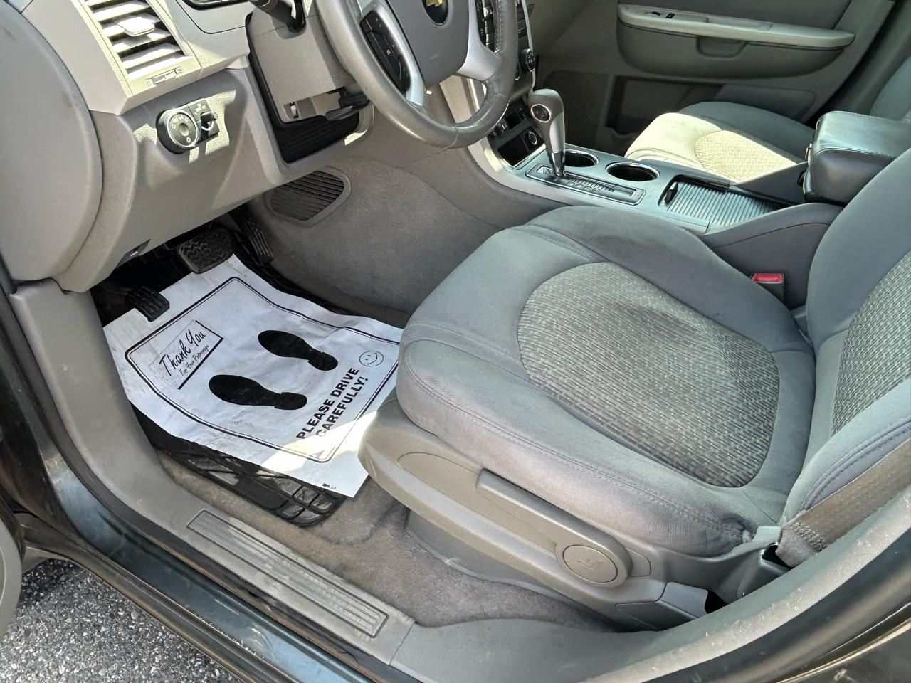 Chevrolet Traverse AWD 4dr LS 2011