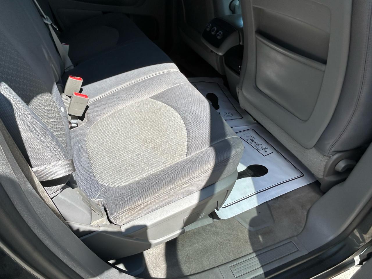 Chevrolet Traverse AWD 4dr LS 2011