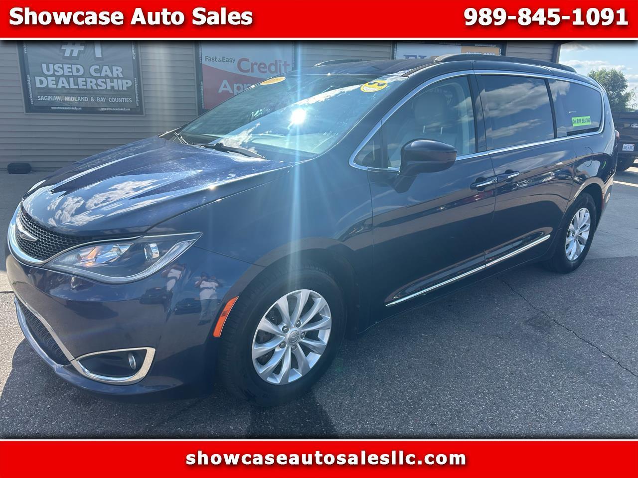 Chrysler Pacifica Touring-L FWD 2017