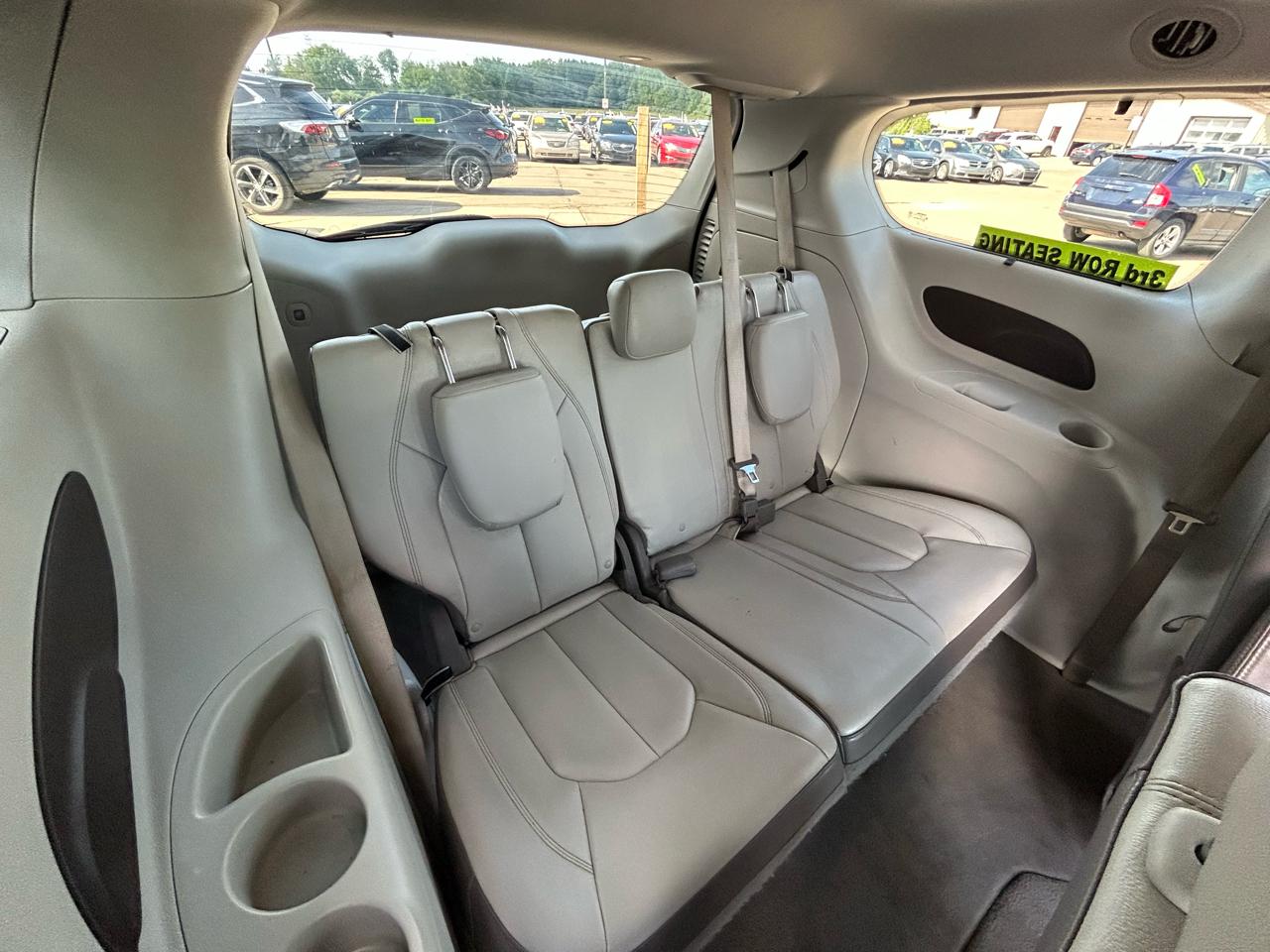 Chrysler Pacifica Touring-L FWD 2017
