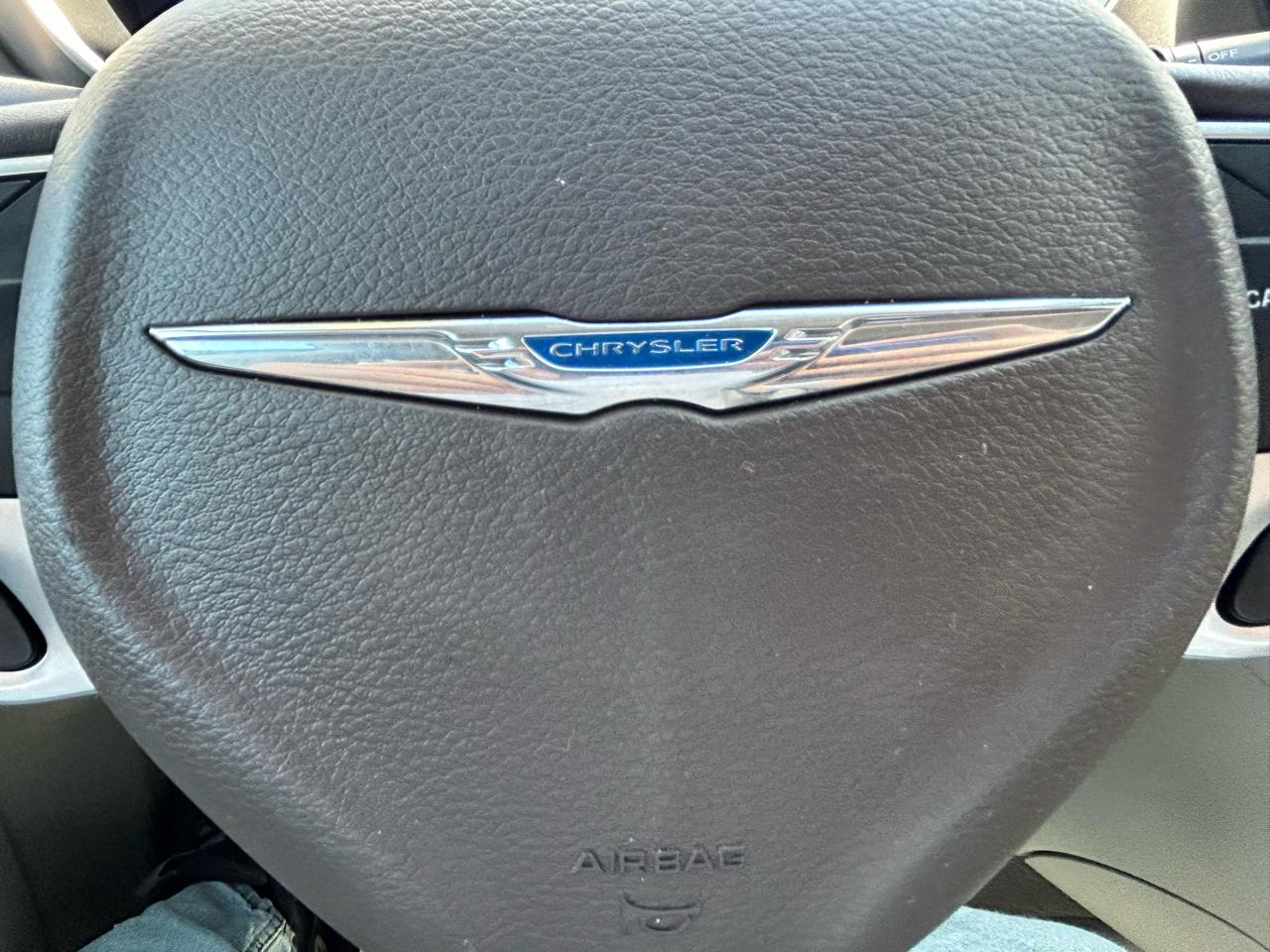 Chrysler Pacifica Touring-L FWD 2017