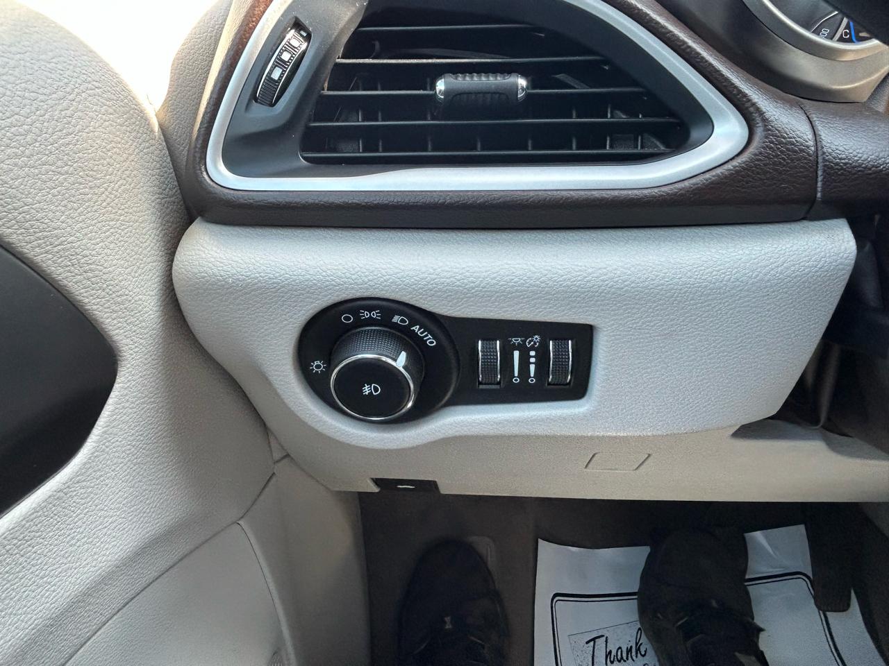 Chrysler Pacifica Touring-L FWD 2017
