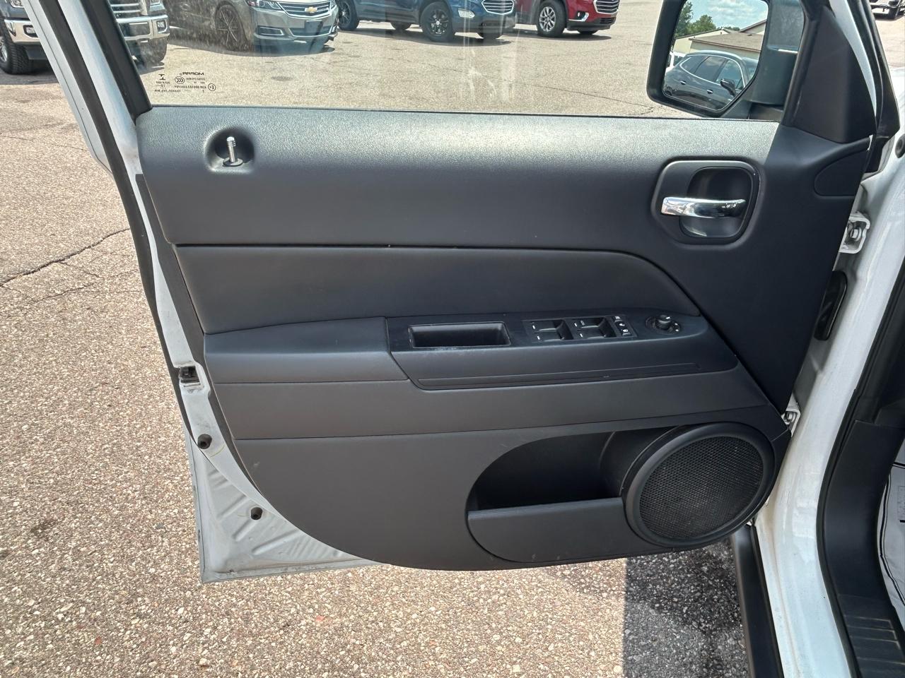Jeep Patriot 4WD 4dr Latitude 2016