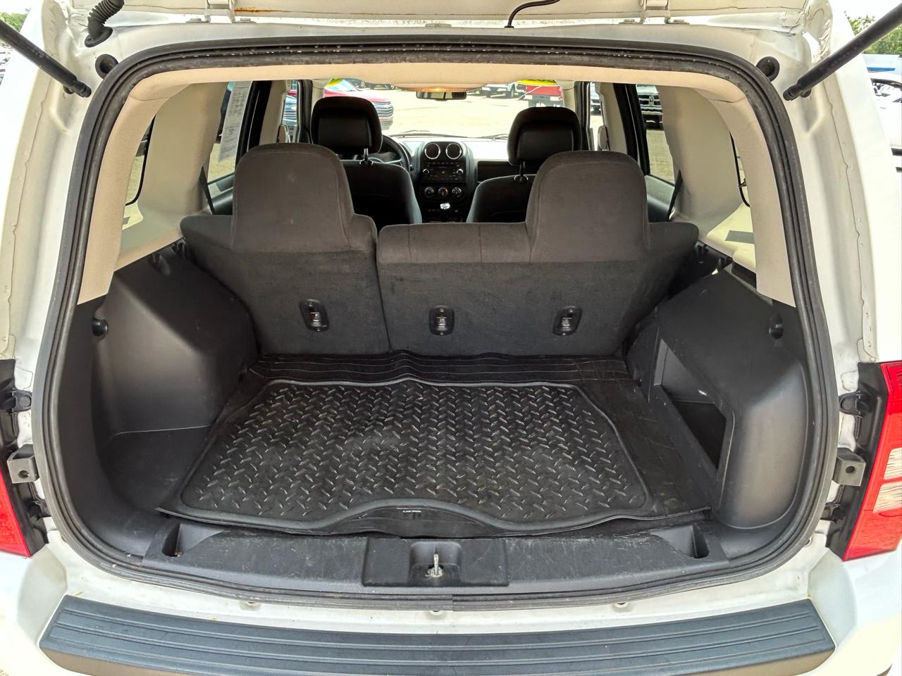 Jeep Patriot 4WD 4dr Latitude 2016