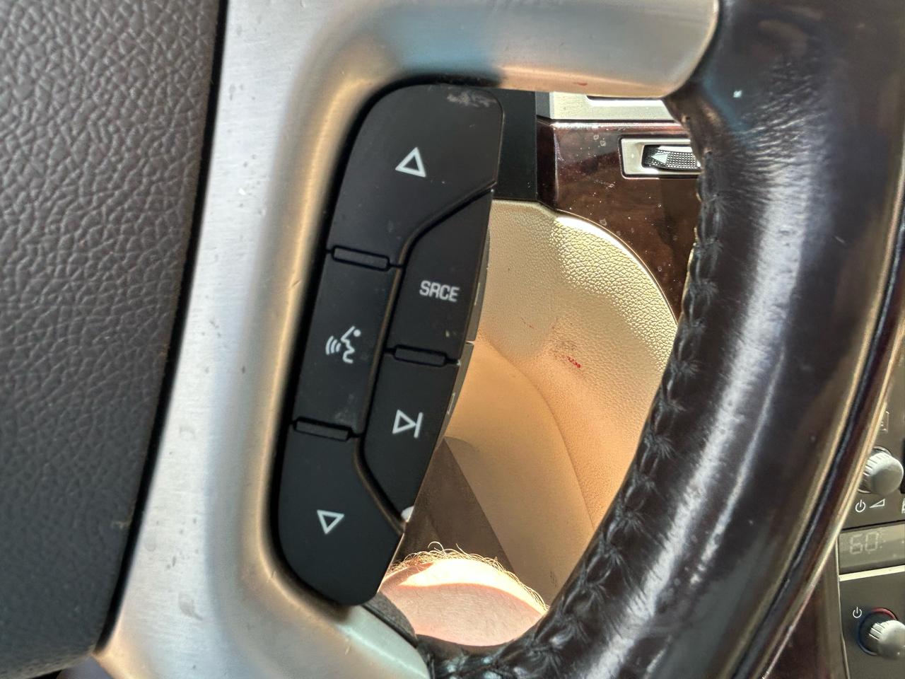 Cadillac Escalade AWD 4dr 2007