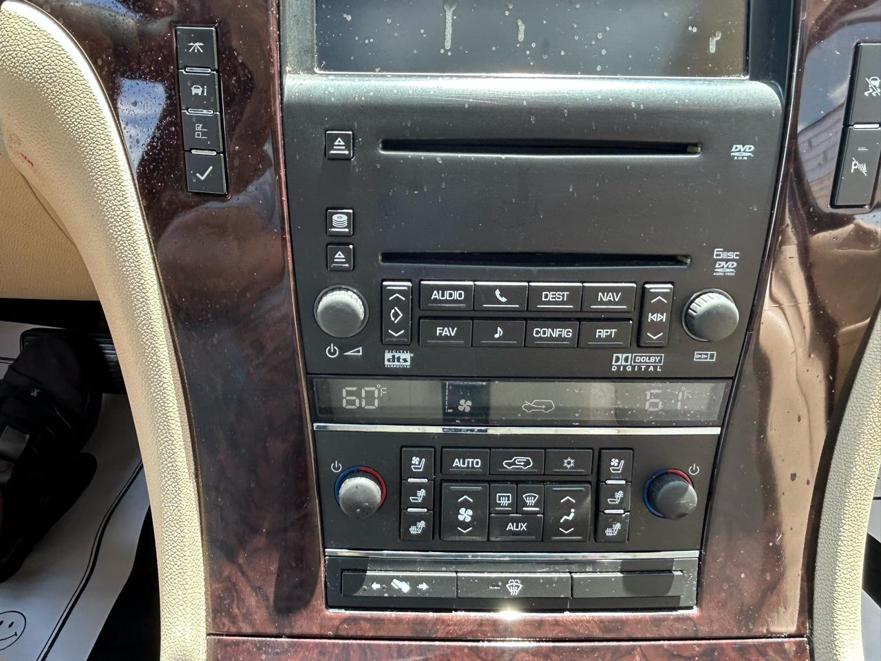 Cadillac Escalade AWD 4dr 2007