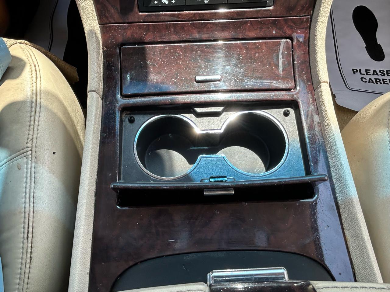 Cadillac Escalade AWD 4dr 2007