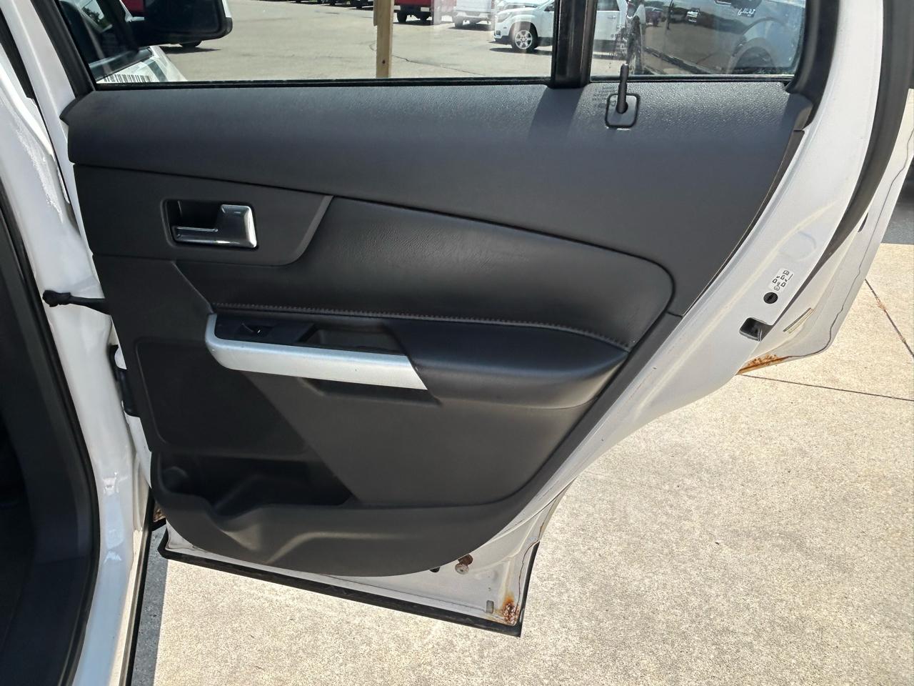 Ford Edge 4dr SEL AWD 2011