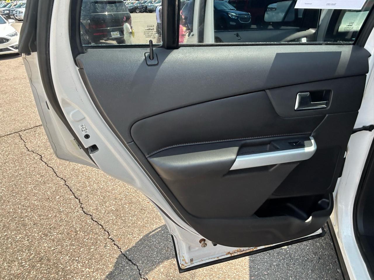 Ford Edge 4dr SEL AWD 2011