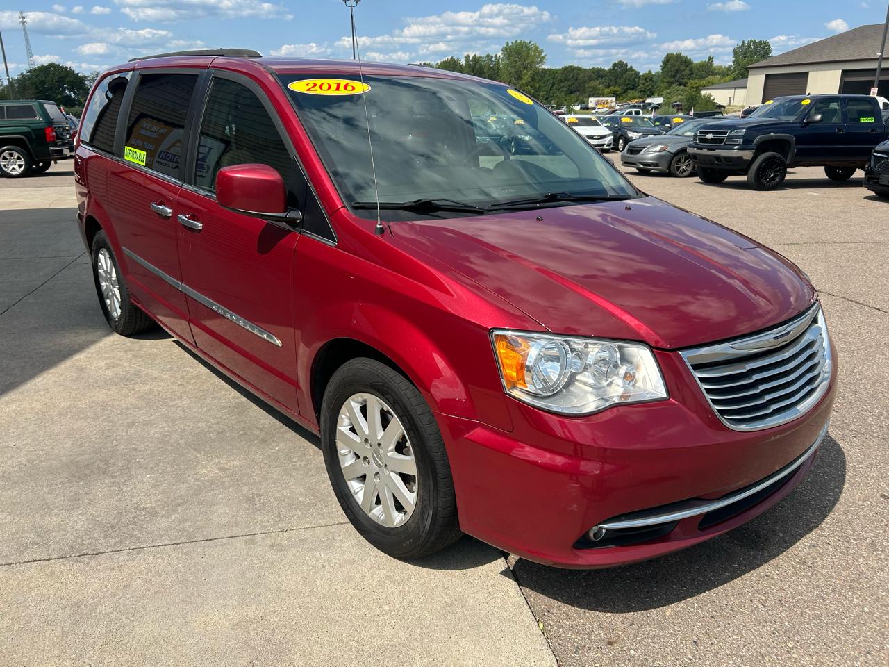 Chrysler Town & Country 4dr Wgn Touring 2016